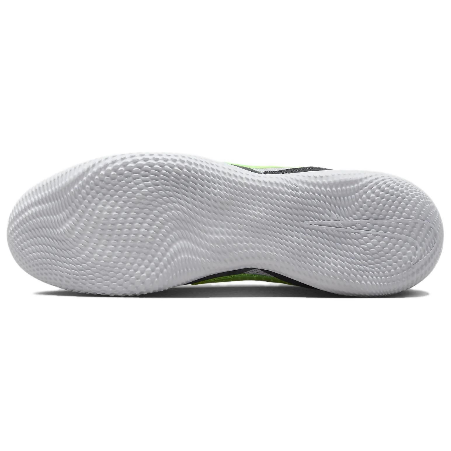 Nike Streetgato Black Volt