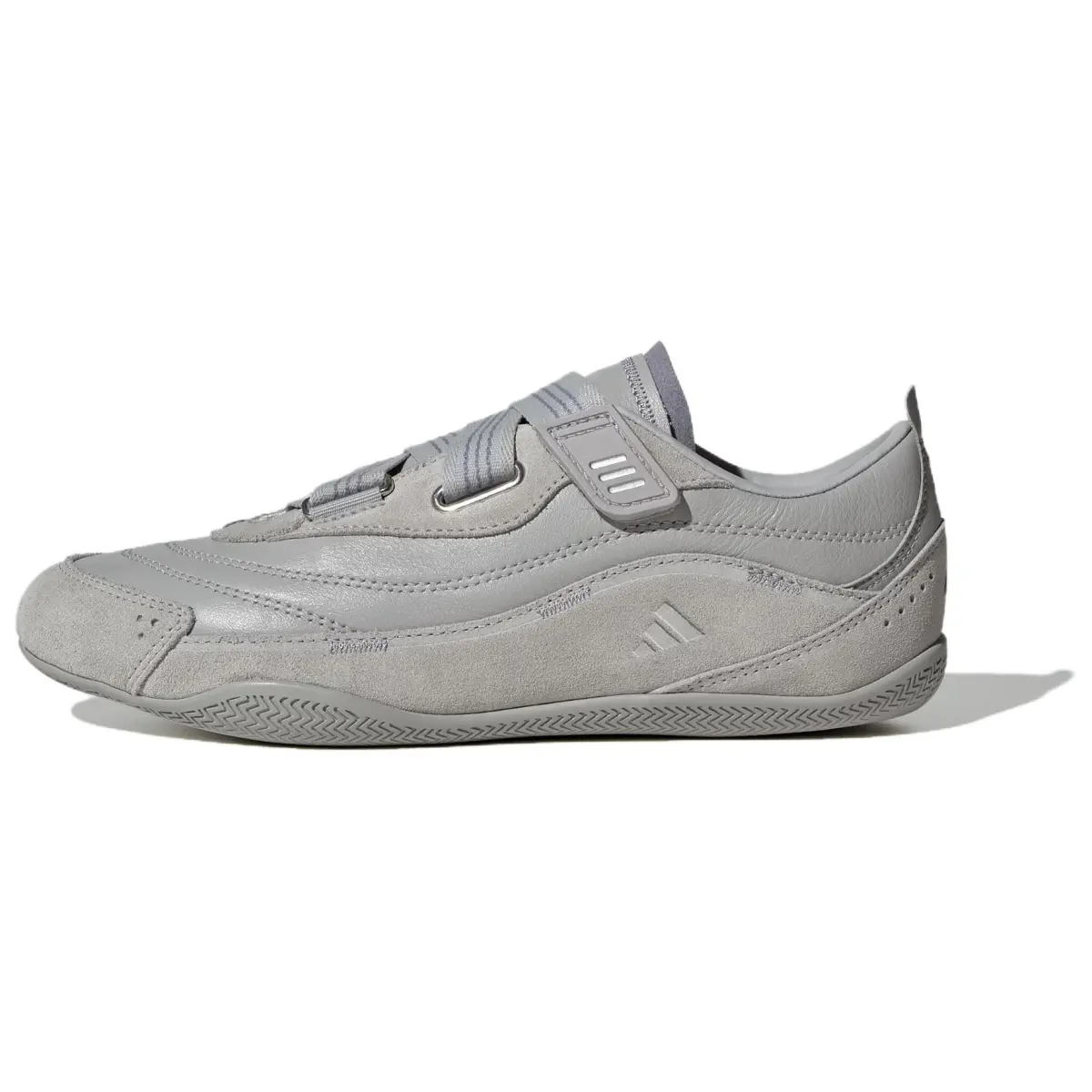 Adidas URBAN REVERIE Low top Casual Shoes Women's Gray
