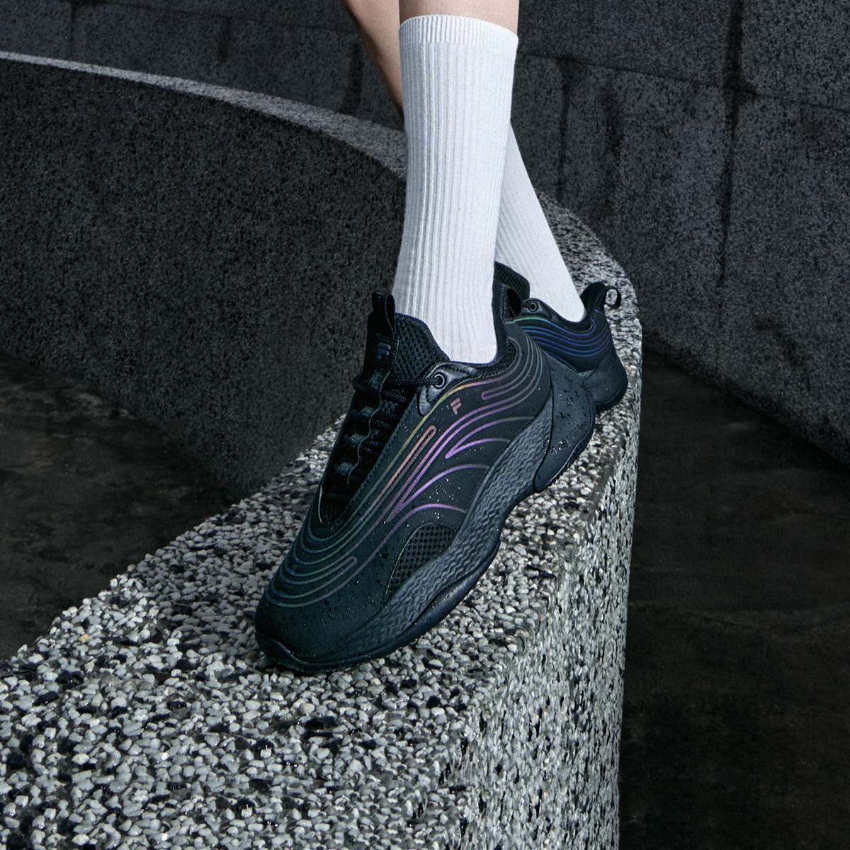 Женские кроссовки Fila FUSION Ray 2 (черные) — Чёрный — фото 8