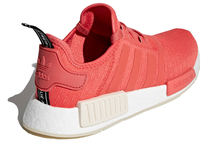 Женские кроссовки adidas originals NMD_R1 (красно-белые) — Красный / белый — фото 4
