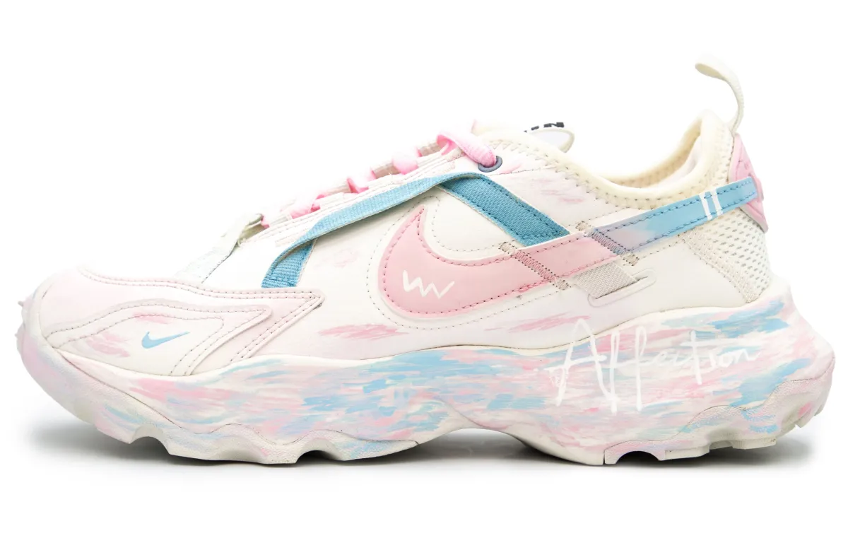 Nike TC 7900 Peach Snow Lily Slip Resistant Lightweight Non slip Lightweight Low top Casual Shoes Women's White Pink