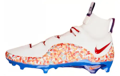 Nike Lebron 4 FG Firm Ground Natural Grass Slip Resistant Soccer Shoes Men's White Red