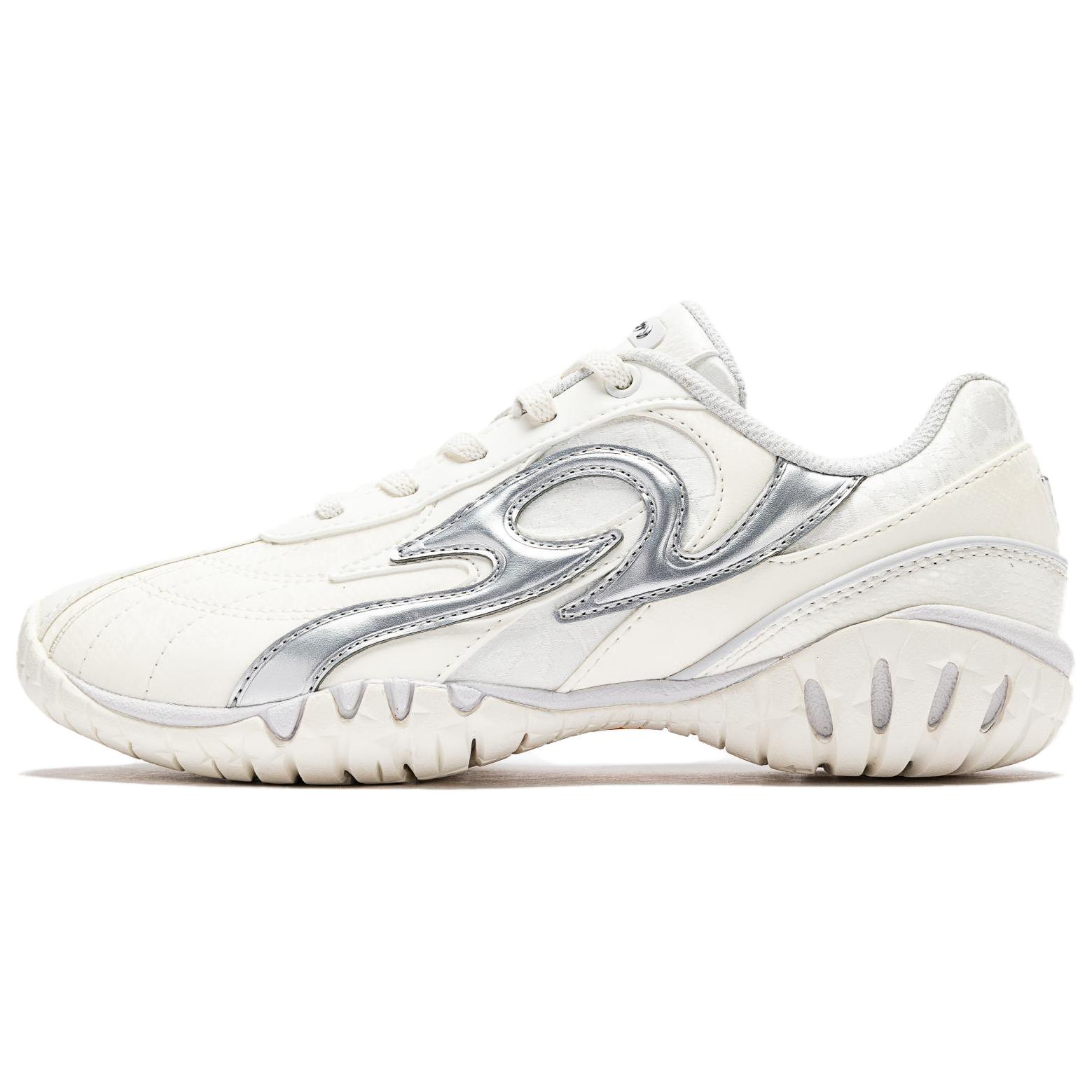 Женские кроссовки Anta SNEAKERVERSE Thorn (белые)