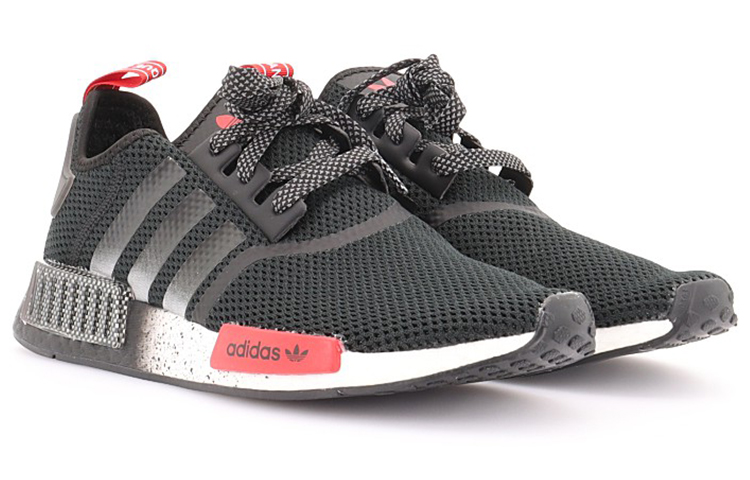 Кроссовки adidas originals NMD_R1 (черно-бело-красные) — Чёрный / белый / красный — фото 4