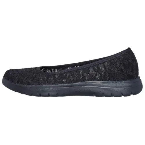 Skechers On The GO Fle Low top Casual Shoes Women's Black
