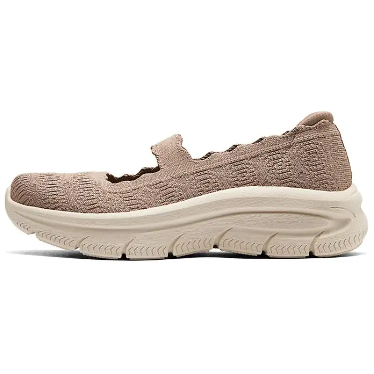 Skechers Modern Comfort Lightweight Low top Casual Shoes Women's Mocha