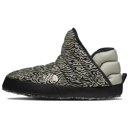 THE NORTH FACE Thermoball Traction Low top Casual Shoes Women's Gray Black