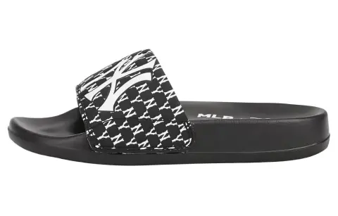 Disney x MLB Slip Resistant Slide Slippers Unisex Black