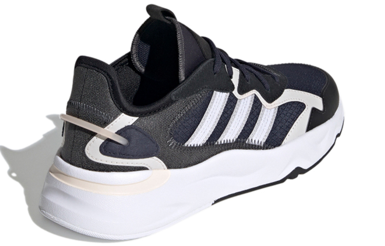 Женские кроссовки adidas Futureflow (черно-розово-белые) — Чёрный / розовый / белый — фото 4