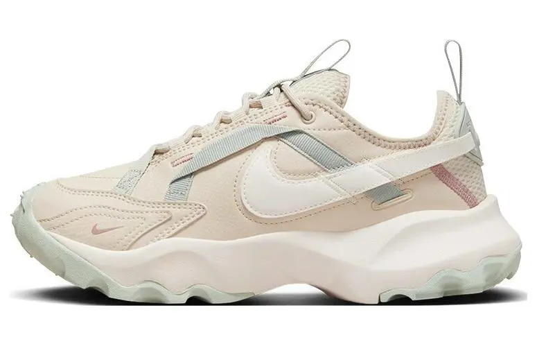 Nike TC 7900 Light Orewood Taupe Women's