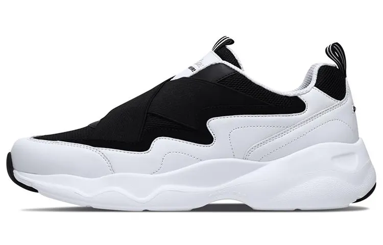 Skechers D'LITES AIRY Textile, Leather Low top Casual Shoes Men's Black White