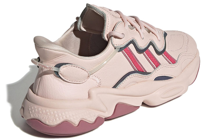 Женские кроссовки adidas Ozweego Icy Pink (серебристо-розовые) — фото 4