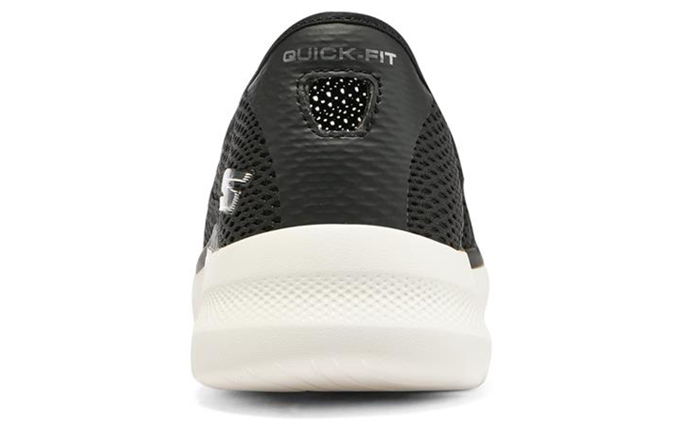 Skechers Go Walk 6 ‘Black White’