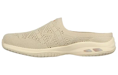 Skechers Relaxed Fit Commute Time in The Fabric Low top Casual Shoes Women's Beige