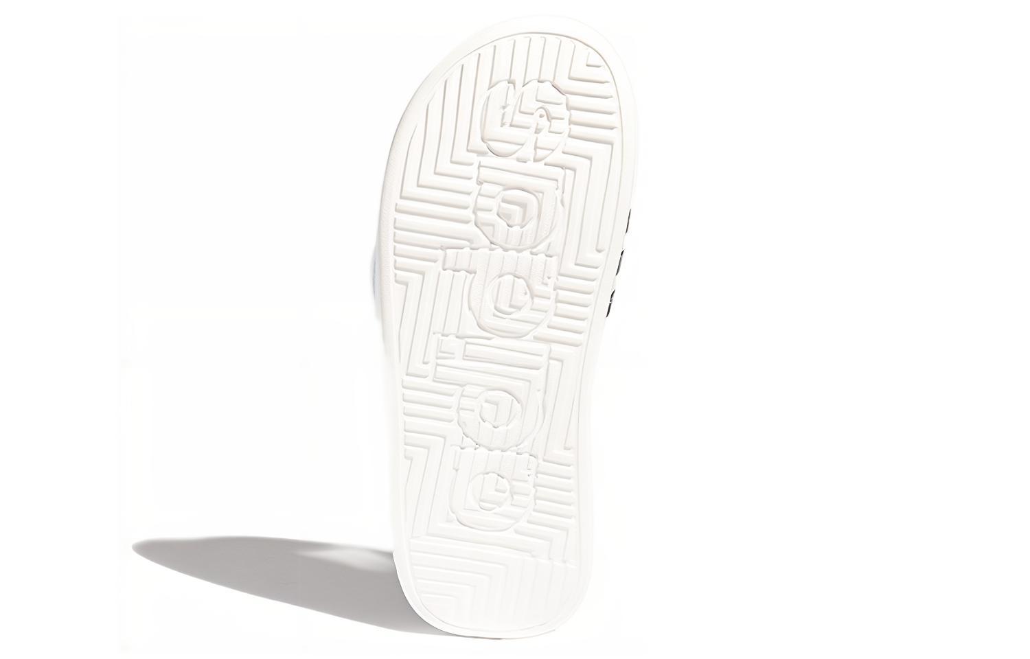 Шлепанцы adidas Adissage (бело-сине-красные) — Белый / синий / красный — фото 6