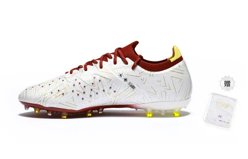 KELME Lightning 3.0 MG Multi Ground Slip Resistant Abrasion Resistant Soccer Shoes Unisex White Gold