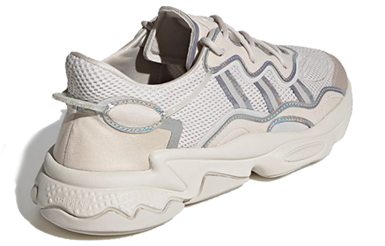 Кроссовки adidas originals Ozweego (бежевые) — фото 4