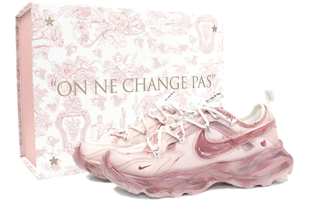 Nike TC 7900 Low top Casual Shoes Women's Dirty Pink