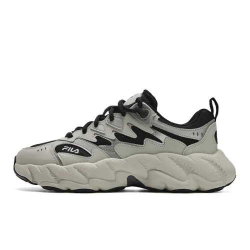 FILA FERN 2 Abrasion Resistant, Breathable, Lightweight Low top Casual Shoes Men's Black Brown