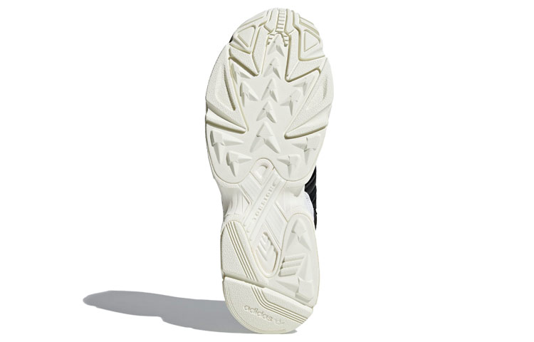 Кроссовки adidas originals Yung-96 Cloud White Core Black (черно-белые) — Чёрный / белый — фото 6