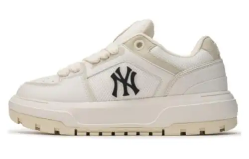 MLB Chunky Liner Synthetic Leather Slip Resistant Abrasion Resistant Low top Casual Shoes Unisex White Beige