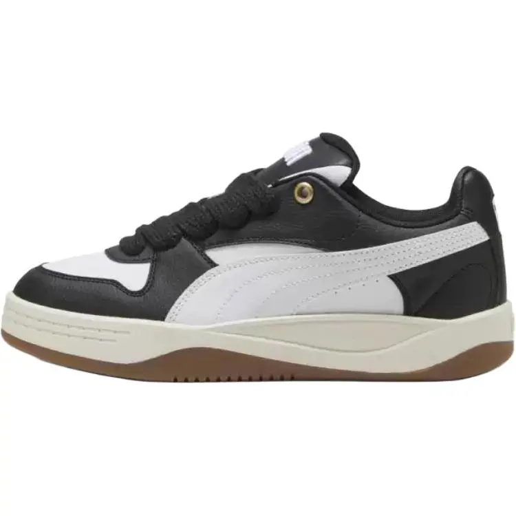 PUMA Low top Casual Shoes Women's Black White
