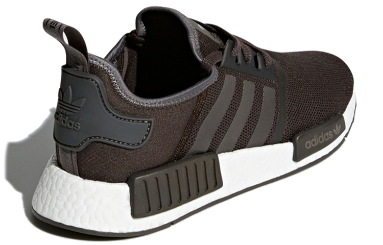 Кроссовки adidas NMD_R1 Trace Grey Metallic (черно-белые) — Чёрный / белый — фото 4