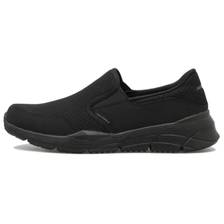 Skechers Equalizer 4.0 Slip on Shoes Black