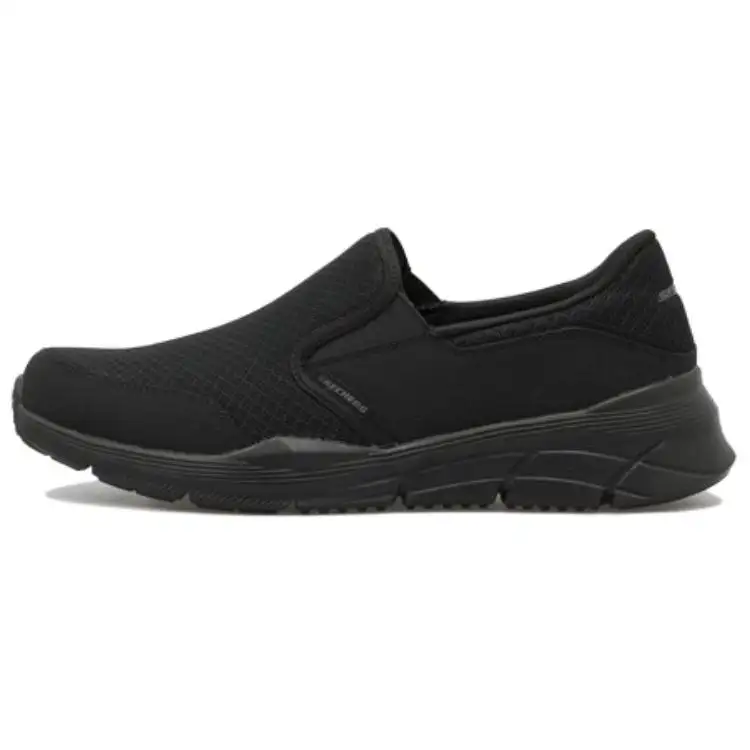 Skechers Equalizer 4.0 Slip on Shoes Black