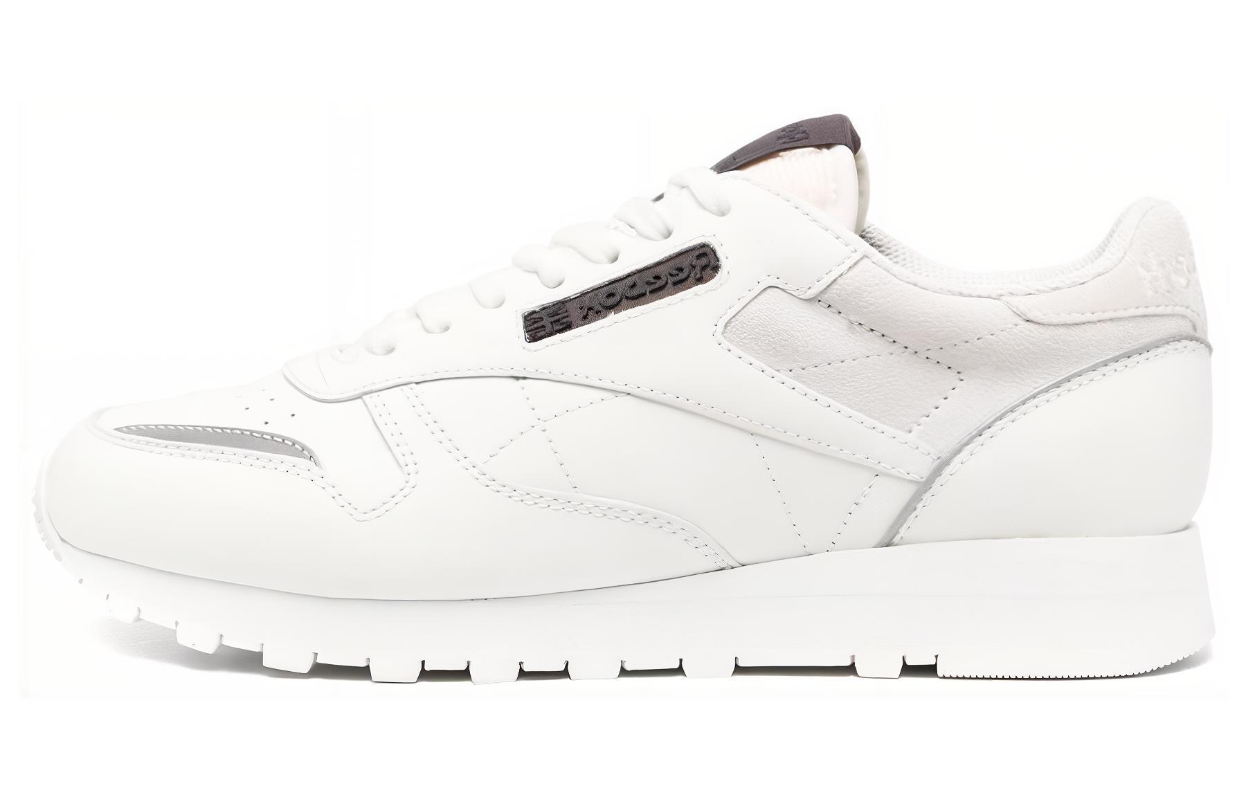 Женские кроссовки Reebok Royal Cljog 3 (белые)