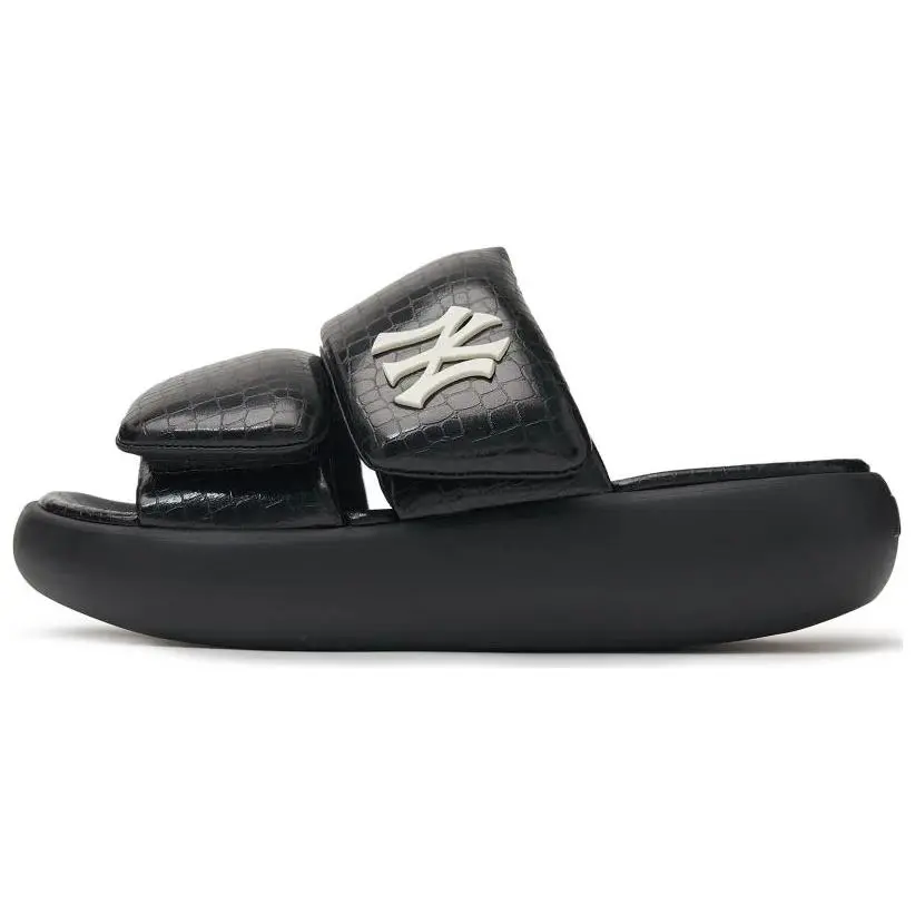 MLB New York Yankees Slip Resistant Abrasion Resistant Slide Slippers Unisex Black White