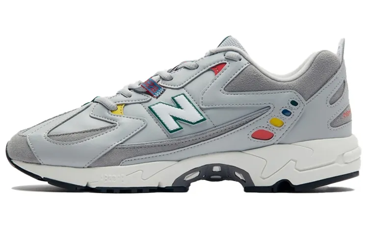 New Balance 828