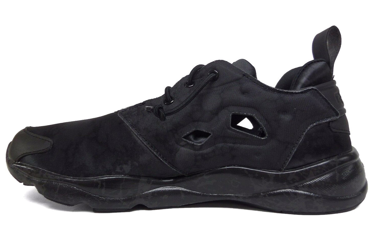 Женские кроссовки Reebok Furylite Stone (черные)
