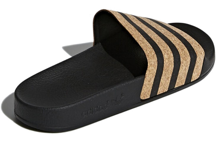 Женские шлепанцы adidas originals Adilette (черно-коричневые) — Чёрный / коричневый — фото 4