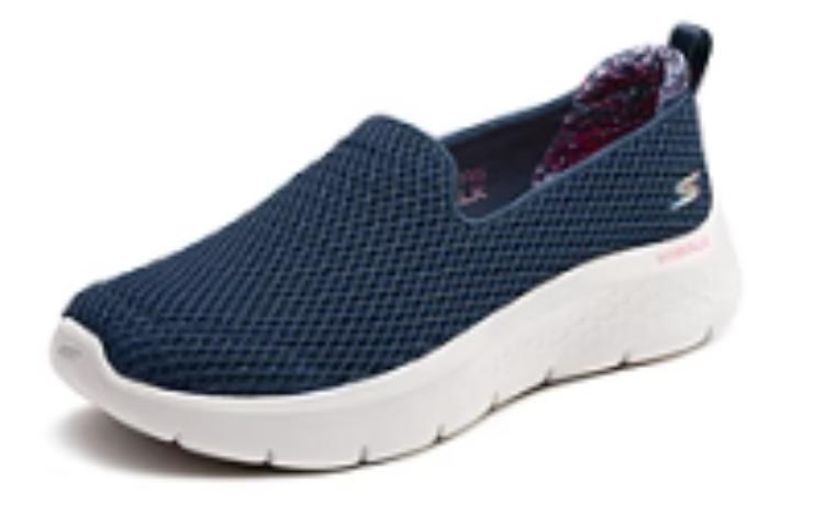 Skechers Cushioning, Wear Resistant Low top Casual Shoes Women’s Marine Blue Pink
