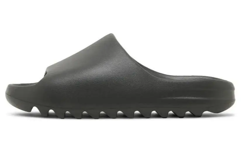 Adidas Yeezy Slides "Dark Onyx"