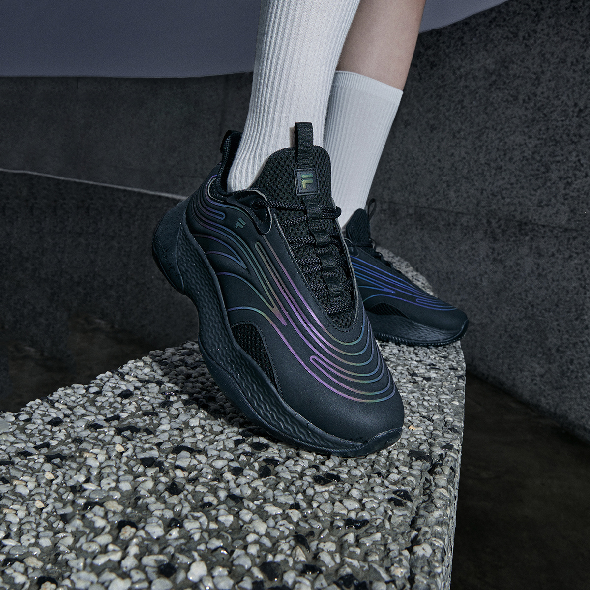 Женские кроссовки Fila FUSION Ray 2 (черные) — Чёрный — фото 9
