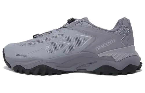 DESCENTE Cushioning, Wear Resistant Low top Casual Shoes Unisex Gray Black