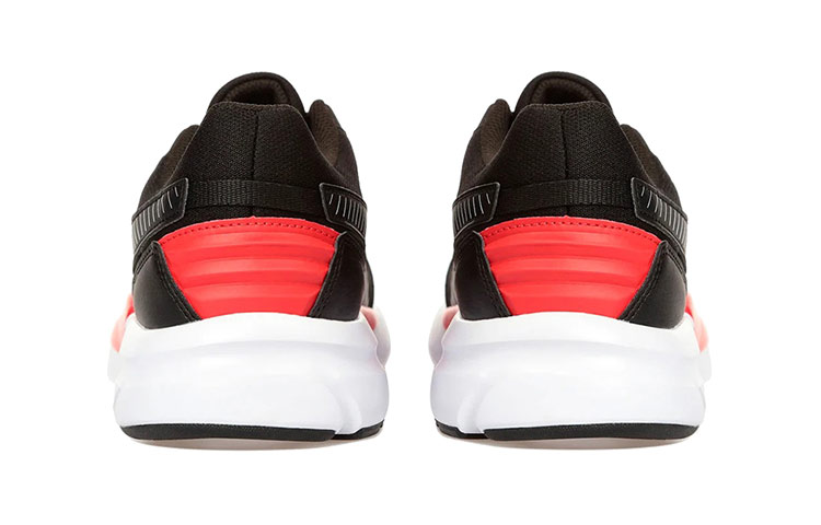 Кроссовки PUMA Future Runner (бело-черно-красные) — фото 4