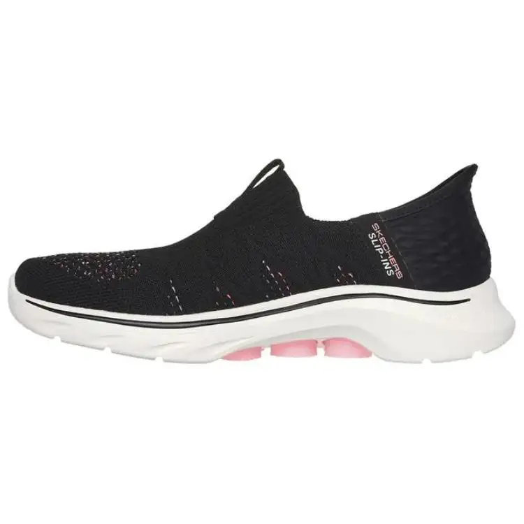 Skechers GO WALK 7 Low top Casual Shoes Women's Black