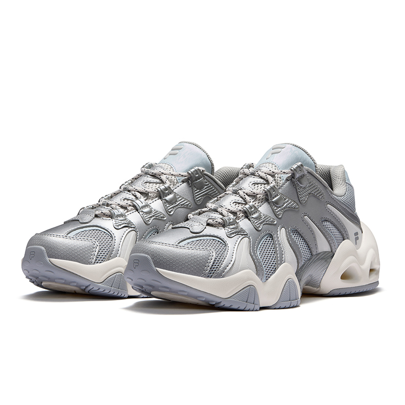 Женские кроссовки Fila FUSION Jagger 2050 (серебристые) — 太空银/幻象蓝 — фото 2