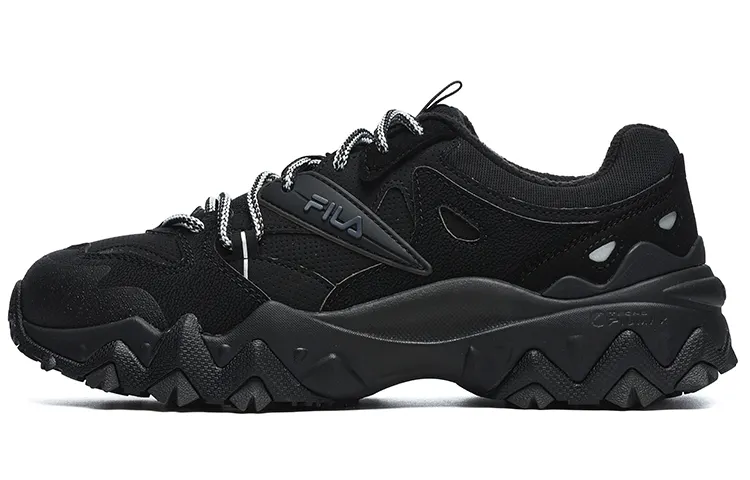 FILA Oakmont 2 WE Textile, Synthetic Leather, TPU Fleece Lined Vintage Sports Low top Casual Shoes Women's Black