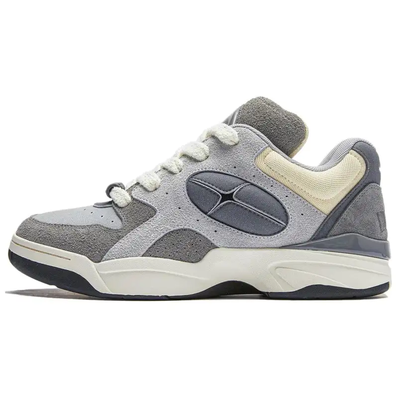 Li Ning SHOOTING STAR Comfortable Slip Resistant Casual Shoes Unisex Gray