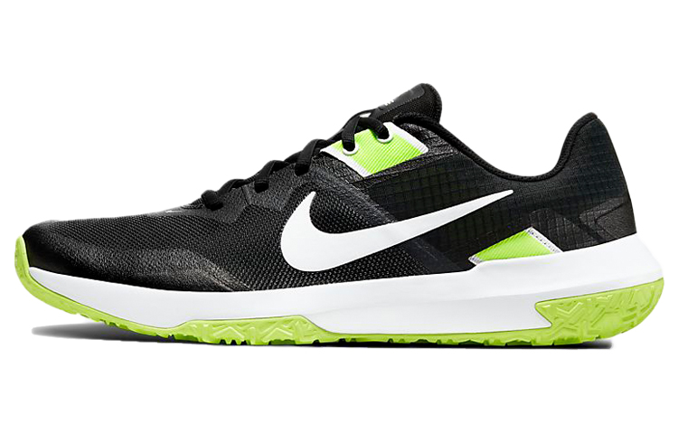 Мужские кроссовки Nike Varsity Compete TR 3 (черно-бело-зеленые) — Чёрныйбелыйзелёный — фото 1
