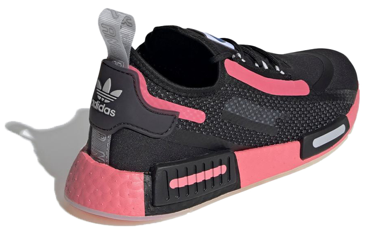 Женские кроссовки adidas originals NMD_R1 Spectoo (черно-розовые) — Чёрный / розовый — фото 4
