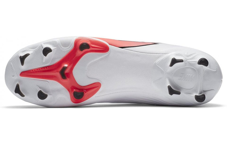 Футбольные бутсы Nike Mercurial Vapor 13 Academy FG/MG (белый / красный / зеленый) — Белый / красный / зелёный — фото 6