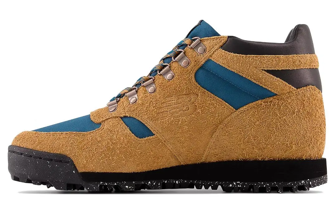 New Balance Round Toe Lace-Up Sneakers