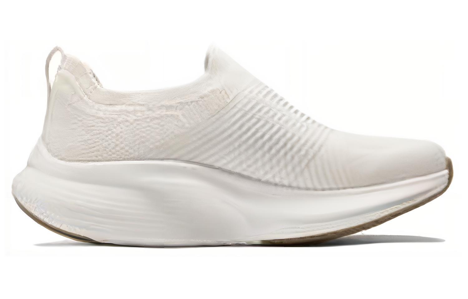 Skechers Low top Casual Shoes Women’s White