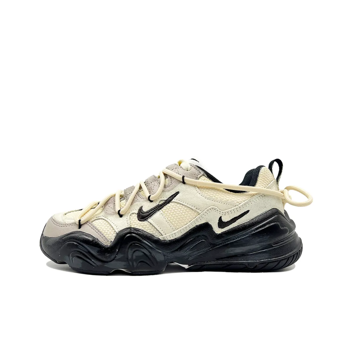 Nike Tech Hera Fearless Mountaineer Cushioning Abrasion Resistant Breathable Cushioning Abrasion Resistant Breathable
