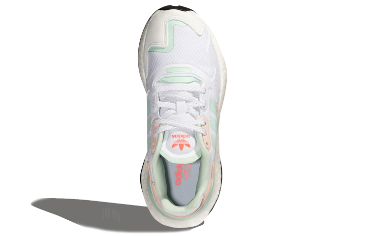 Женские кроссовки adidas originals Day Jogger (бело-зелено-розово-черно-красные) — Белый / зелёный / розовый / чёрный / красный — фото 5